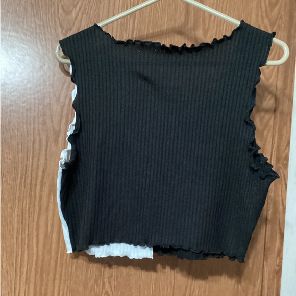 Cropped, Short SHEIN Blouses. - Picture 12 of 12